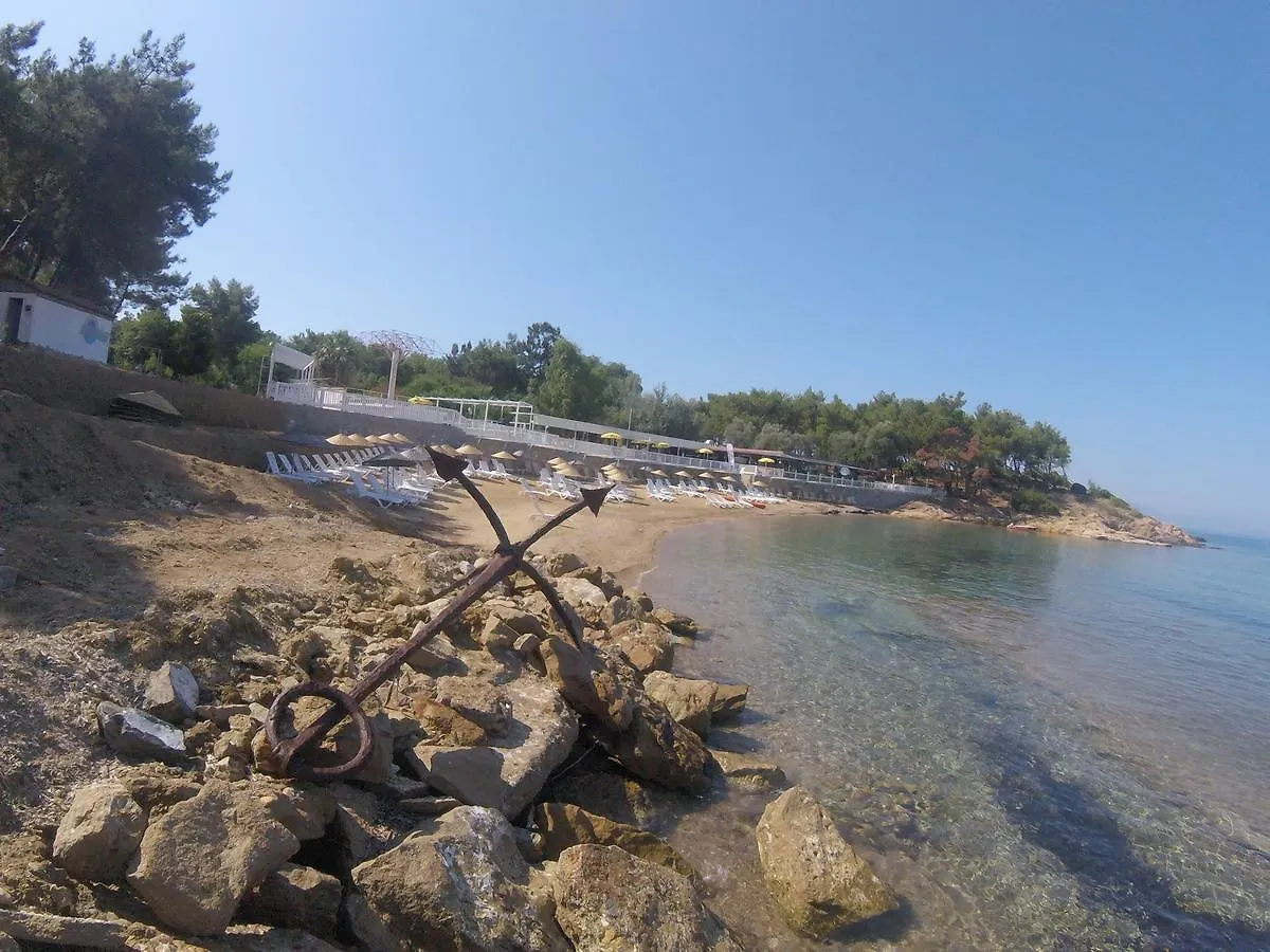 Rainbow Bay Ozdere Beach Hotel