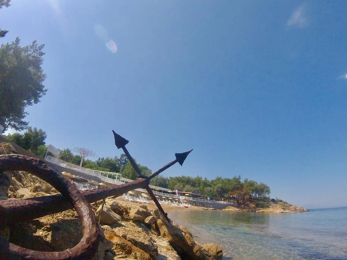 Rainbow Bay Ozdere Beach Hotel